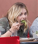 Filename=Chloe-Moretz-having-lunch-with-a-friends--07-662x441.jpg
Filesize=156KiB
Dimensions=662x441
Date added=May 10, 2016 Chloe-Moretz-having-lunch-with-a-friends--07-662x441.jpg