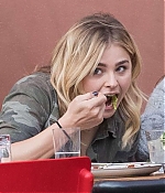 Filename=Chloe-Moretz-having-lunch-with-a-friends--22-662x441.jpg
Filesize=154KiB
Dimensions=662x441
Date added=May 10, 2016 Chloe-Moretz-having-lunch-with-a-friends--22-662x441.jpg