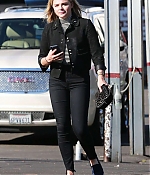 Chloe-Moretz-in-Black-Jeans--11-662x993.jpg