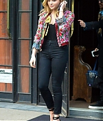 Chloe-Moretz-in-Black-Jeans-Leaving-her-hotel--06-662x995.jpg