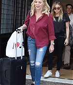 Chloe-Moretz-in-Black-Pants--06-662x993.jpg