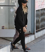 Chloe-Moretz-in-Black-Spandex--03-662x993.jpg