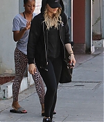 Chloe-Moretz-in-Black-Spandex--10-662x993.jpg
