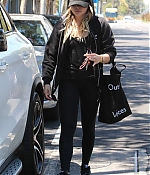 Chloe-Moretz-in-Black-Spandex--14-662x993.jpg