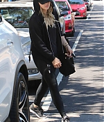 Chloe-Moretz-in-Black-Spandex--15-662x993.jpg