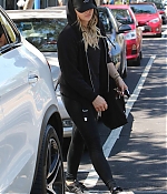 Chloe-Moretz-in-Black-Spandex--17-662x993.jpg