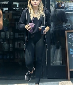 Chloe-Moretz-in-Black-Tights--03-662x993.jpg