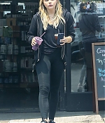 Chloe-Moretz-in-Black-Tights--06-662x993.jpg