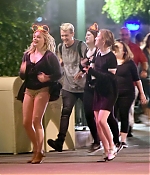 Chloe-Moretz-in-Shorts-at-Disneyland--19-662x660.jpg