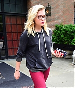 Chloe-Moretz-in-Spandex--02-662x708.jpg