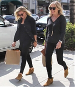 Chloe-Moretz-on-a-lunch-in-Beverly-Hills--04-662x993.jpg