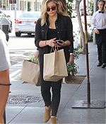 Chloe-Moretz-on-a-lunch-in-Beverly-Hills--11-662x993.jpg