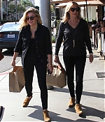 Chloe-Moretz-on-a-lunch-in-Beverly-Hills--14-662x993.jpg