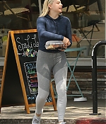 Chloe_287029~0.jpg