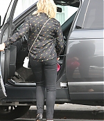 Chloe_289429~2.jpg