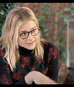 Chloe_Moretz_Schools_an_Alien_Expert_2810129.jpg