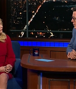 LateShowWithStephenColbert18_2847929.jpg