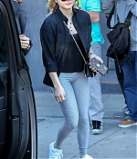chloe_1_282429~0.jpg