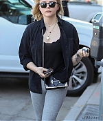 chloe_28129~23.jpg