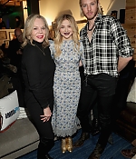 chloe_282129~11.jpg