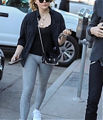 chloe_282429~13.jpg