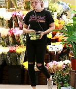 chloe_282629~15.jpg