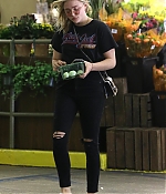 chloe_28329~30.jpg