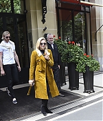 chloe_283829~19.jpg
