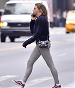 chloe_283829~5.jpg