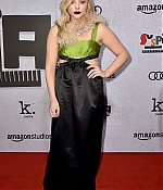 chloe_284529~14.jpg