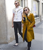chloe_284929~12.jpg