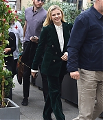 chloe_285029~11.jpg