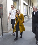 chloe_285129~12.jpg