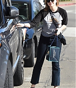 chloe_28729~17.jpg