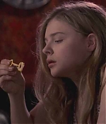 chloemoretzorg199.jpg