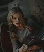 chloemoretzorg264~0.jpg