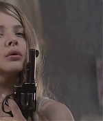 chloemoretzorg441.jpg