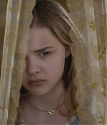 chloemoretzorg641.jpg