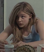 chloemoretzorg703.jpg